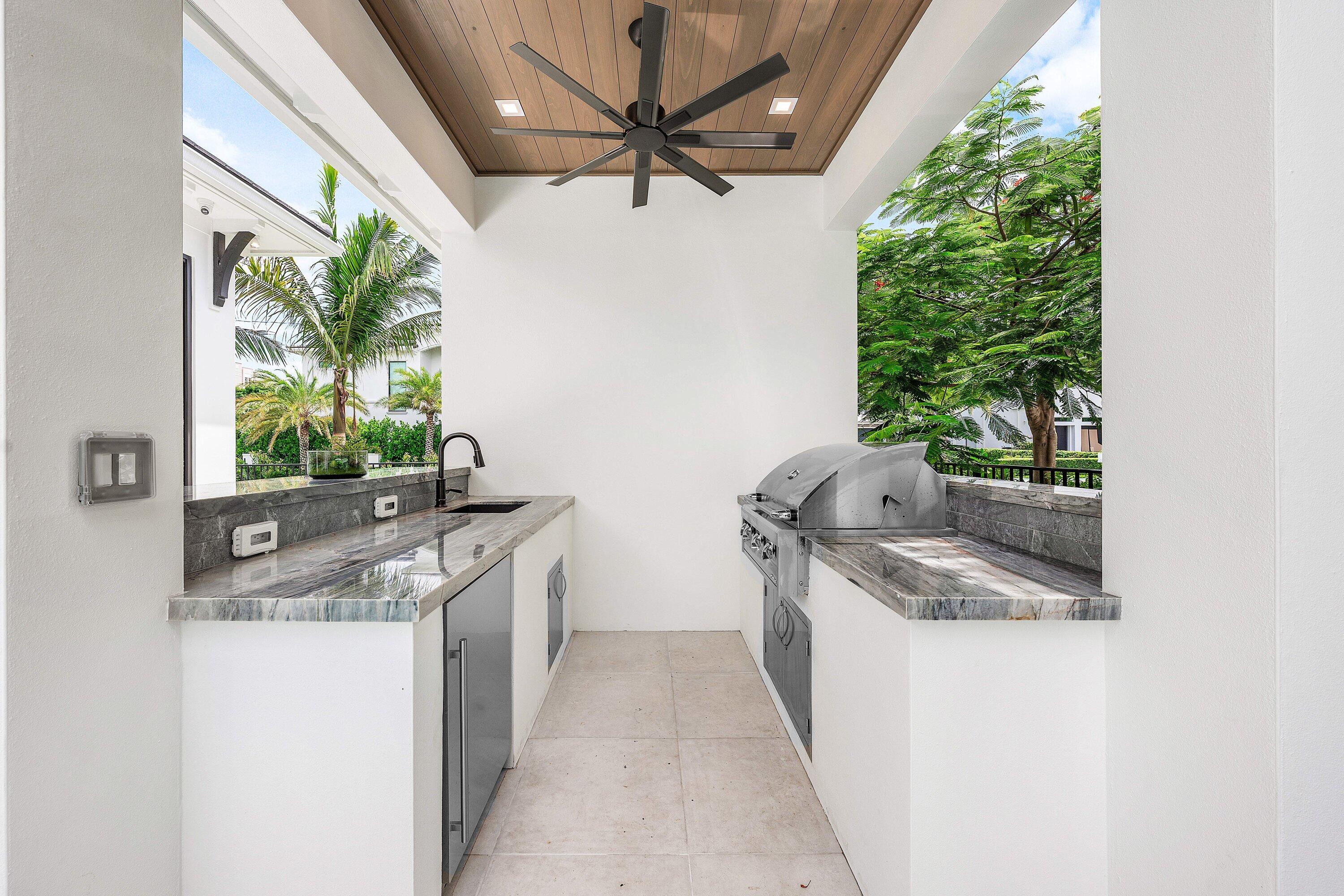 201 NE 4th, Boca Raton FL 33432