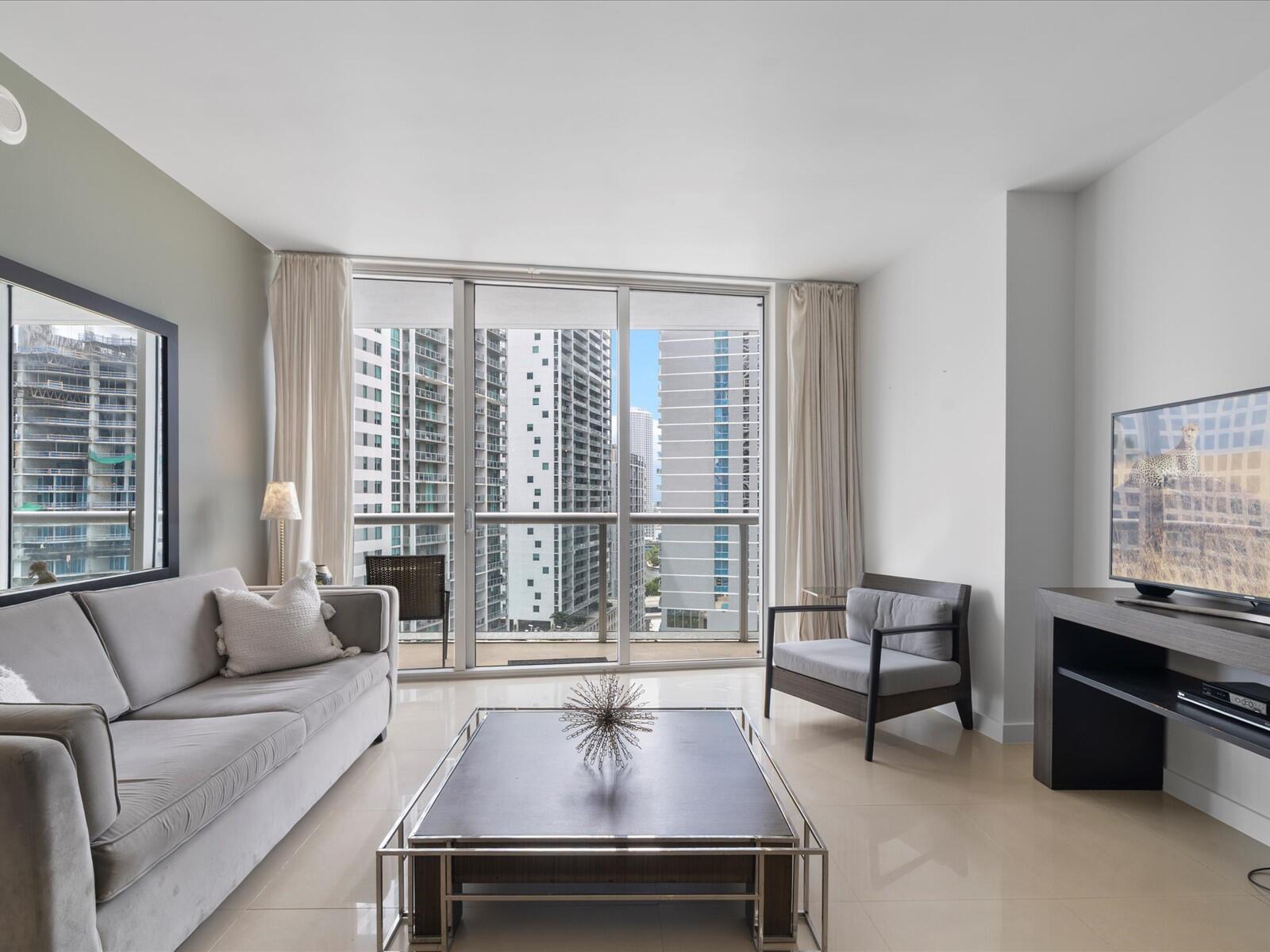 485 Brickell Avenue #2107, Miami FL 33131