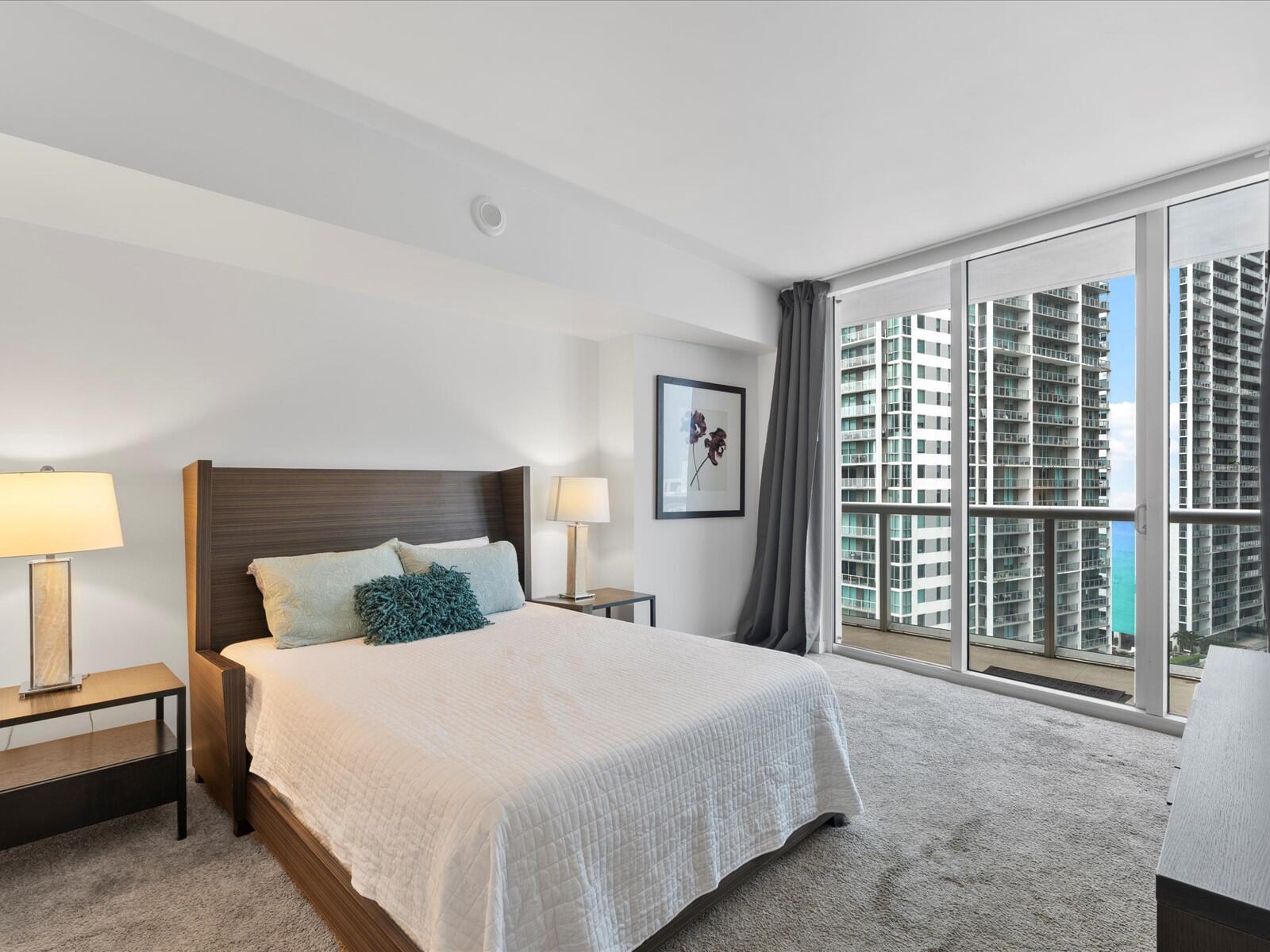 485 Brickell Avenue #2107, Miami FL 33131