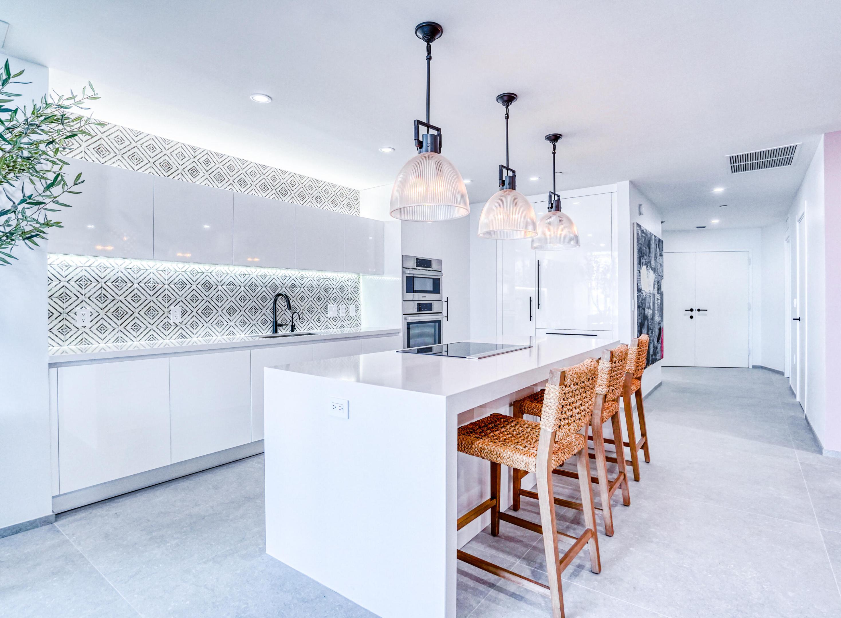 851 NE 1st #812, Miami FL 33132