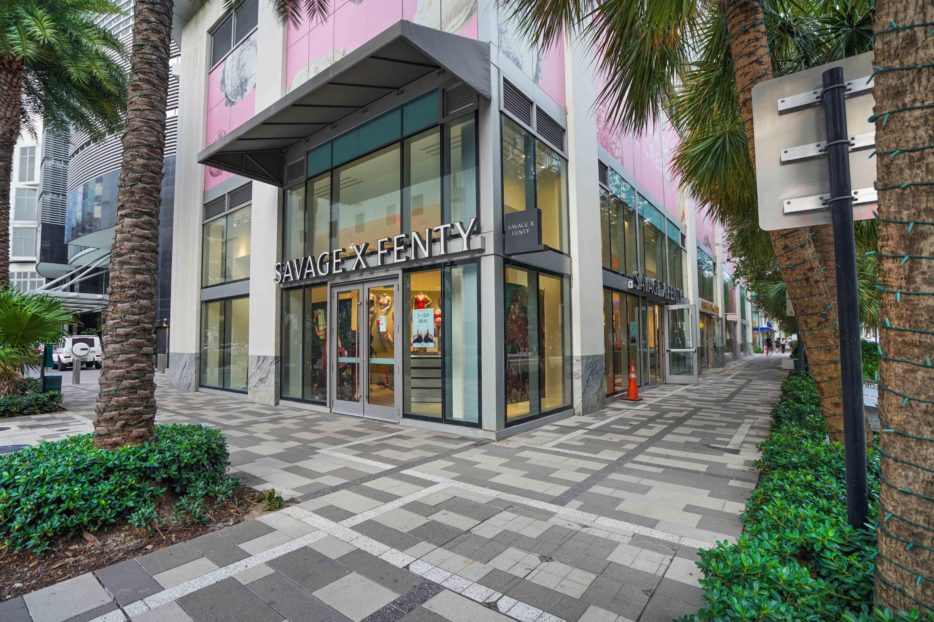 851 NE 1st #812, Miami FL 33132
