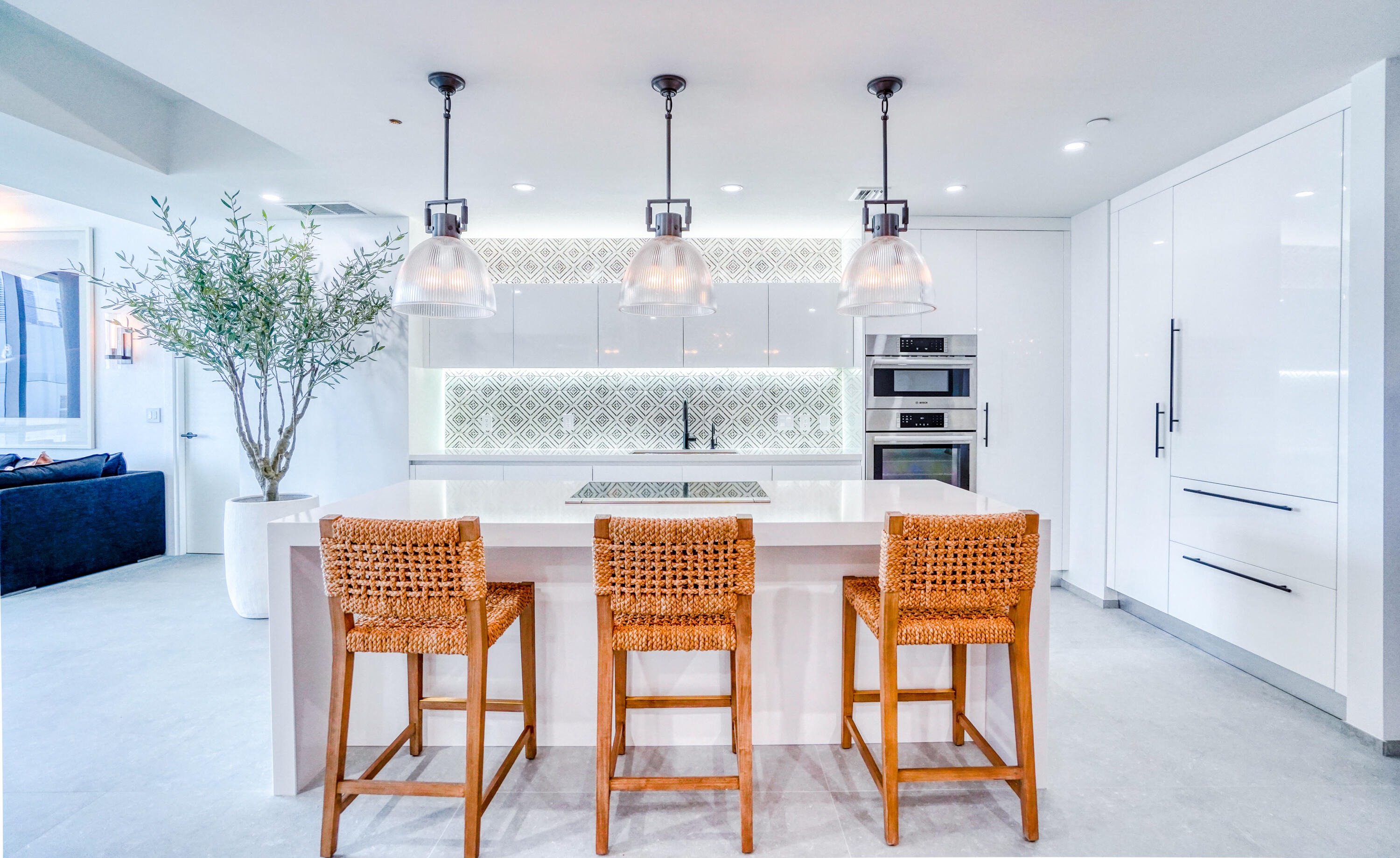 851 NE 1st #812, Miami FL 33132