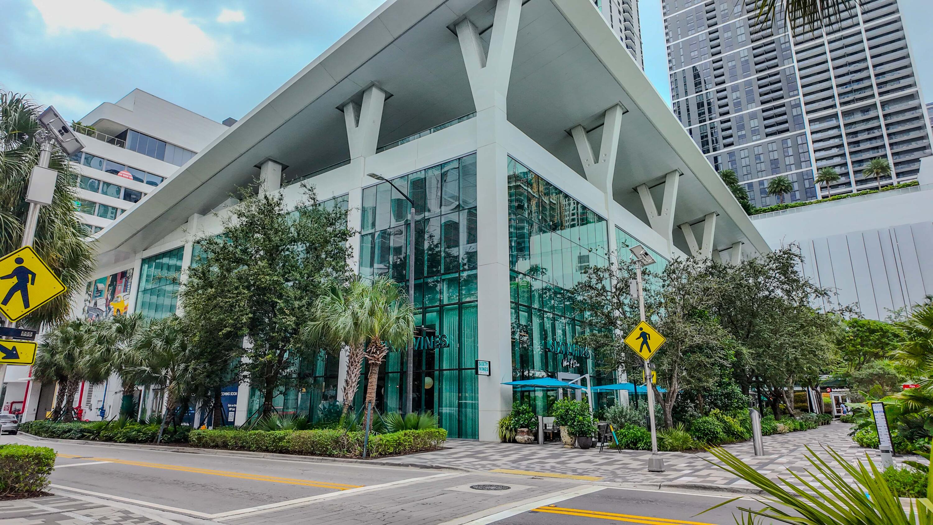 851 NE 1st #812, Miami FL 33132