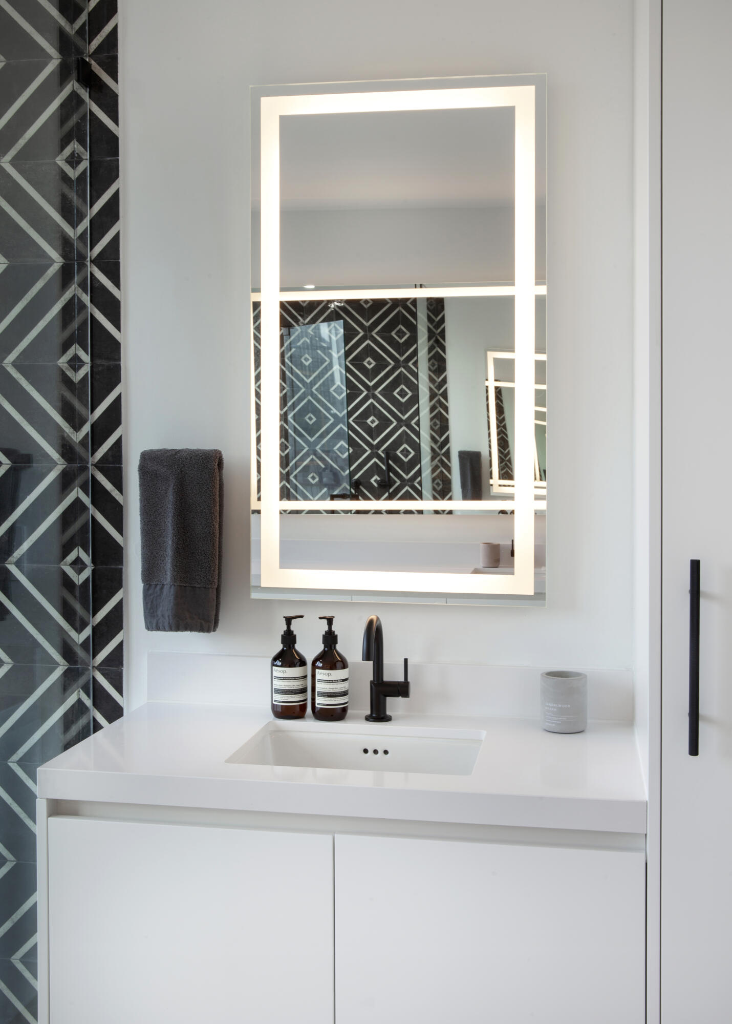 851 NE 1st #812, Miami FL 33132