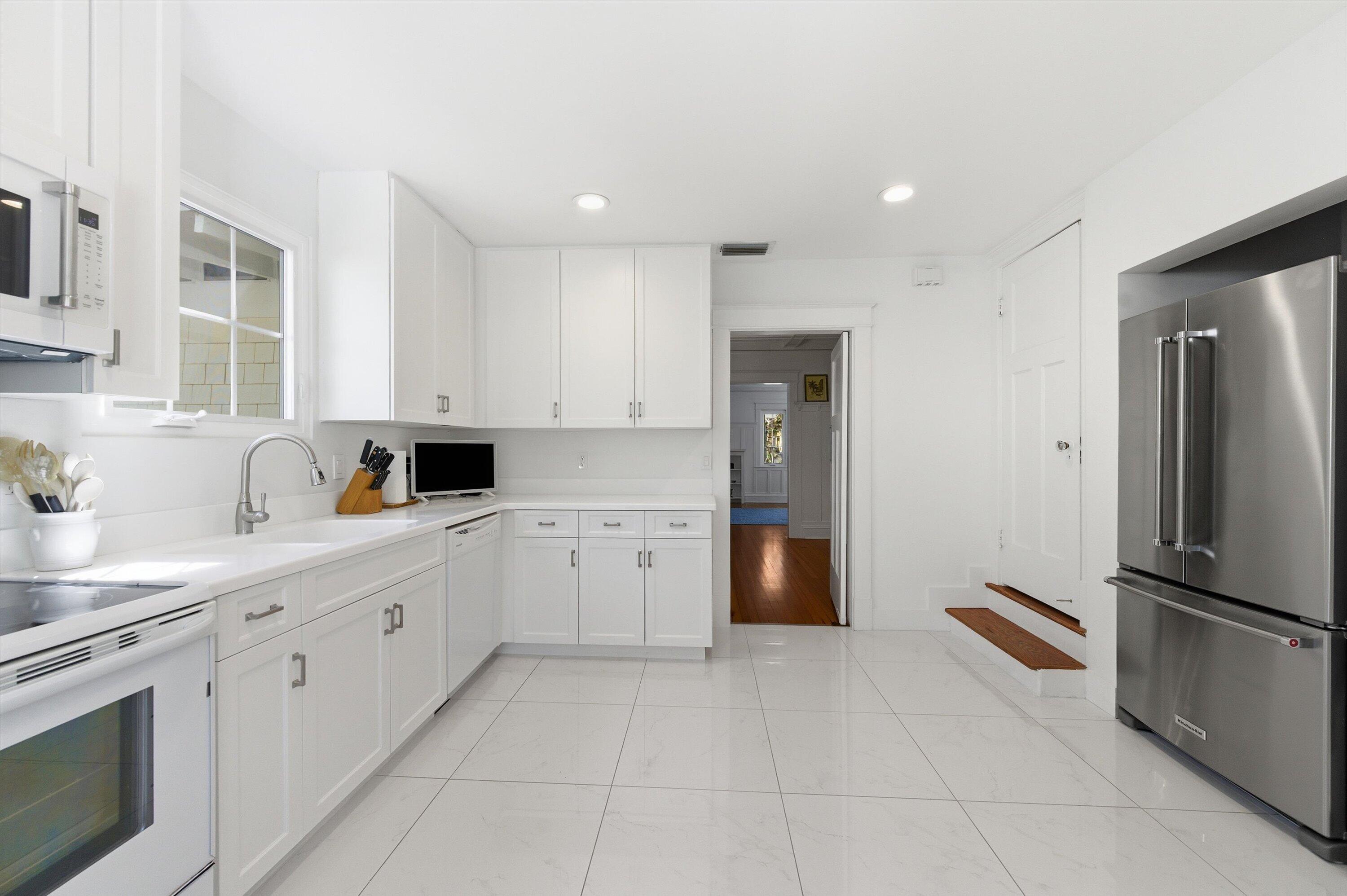 141 Chilean, Palm Beach FL 33480