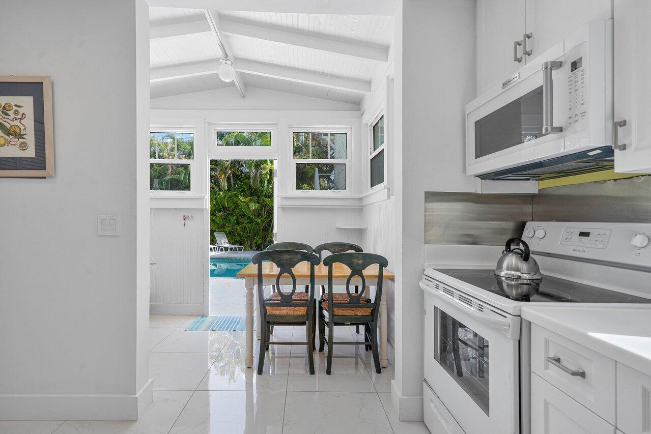 141 Chilean, Palm Beach FL 33480