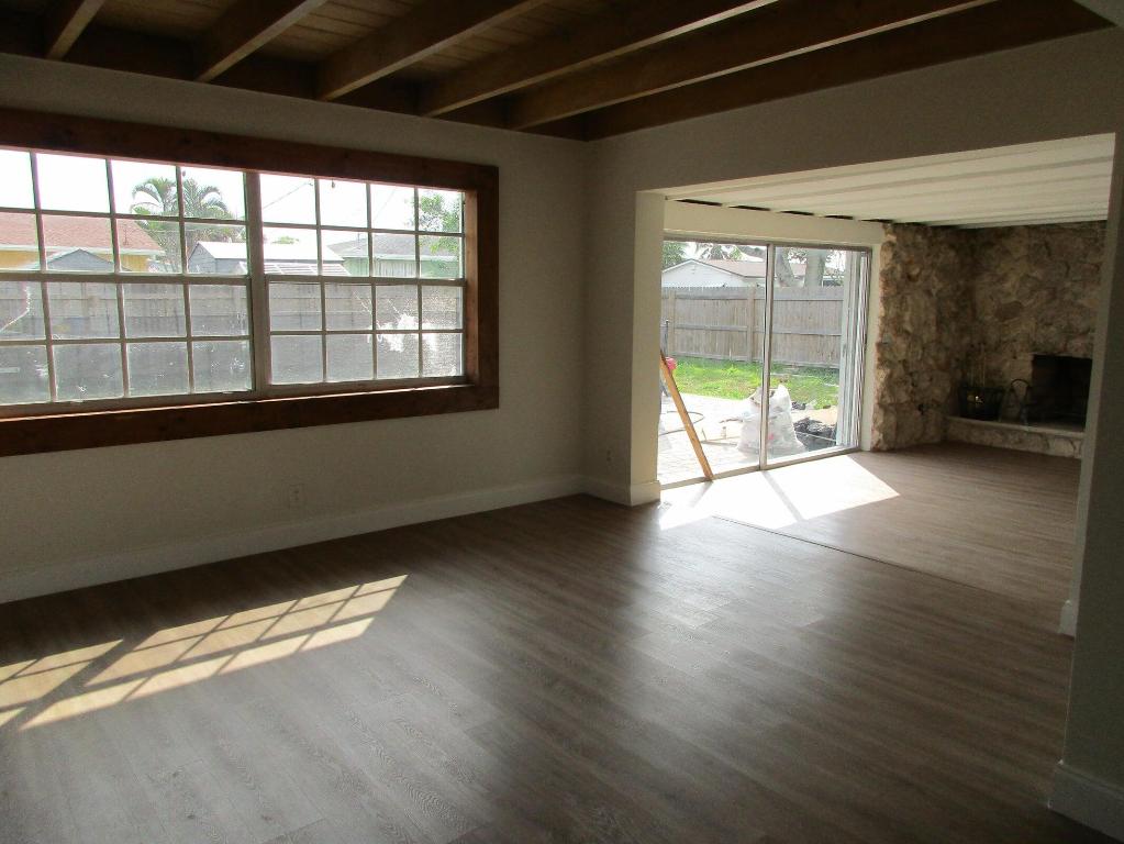 806 Minnesota, Lantana FL 33462