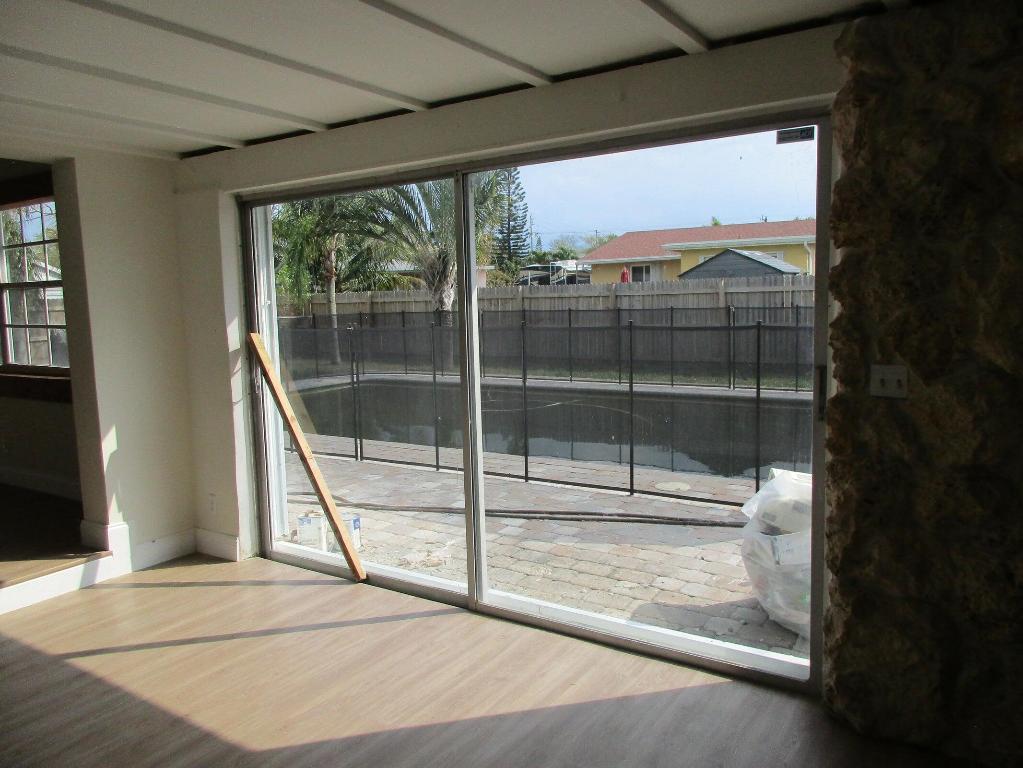 806 Minnesota, Lantana FL 33462