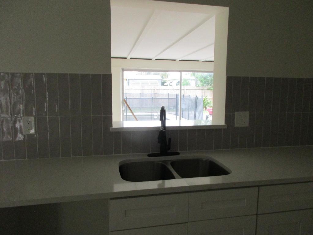 806 Minnesota, Lantana FL 33462
