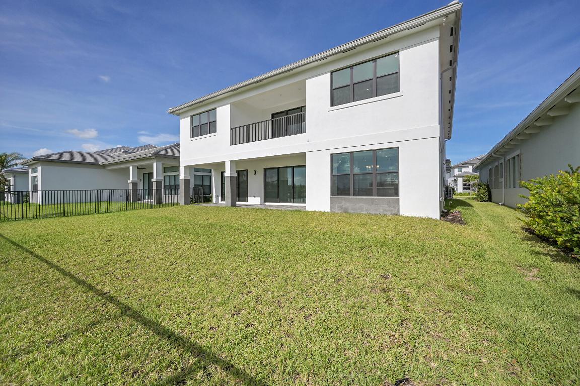 9979 Migration Point, Palm Beach Gardens FL 33412
