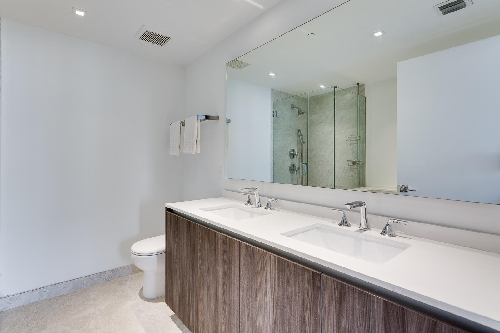 488 NE 18th #4711, Miami FL 33132