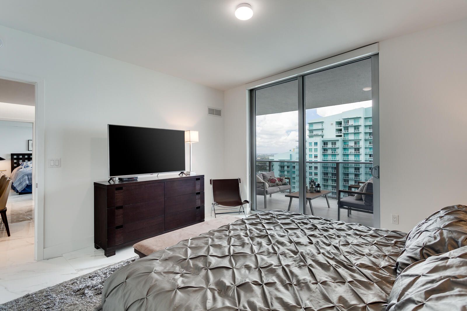 488 NE 18th #4711, Miami FL 33132