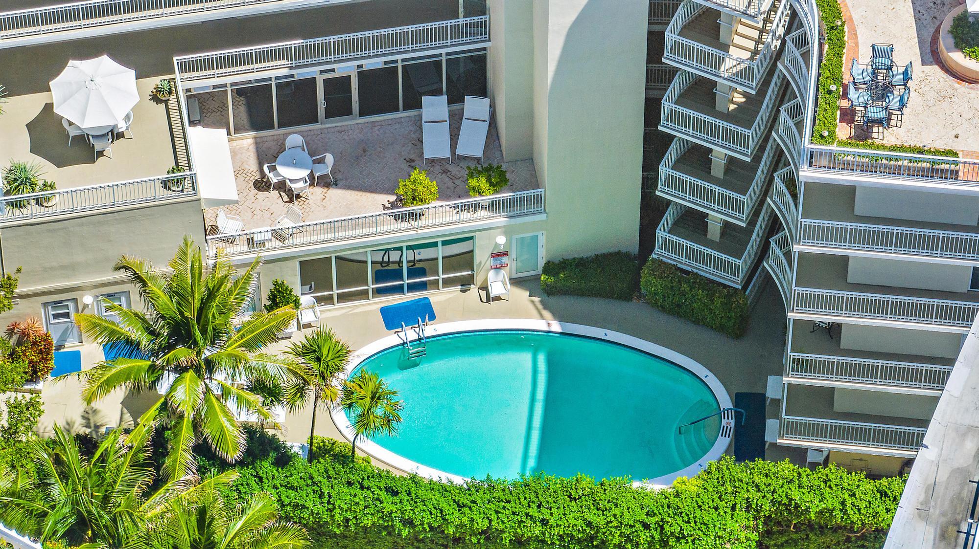 100 Royal Palm #F1, Palm Beach FL 33480