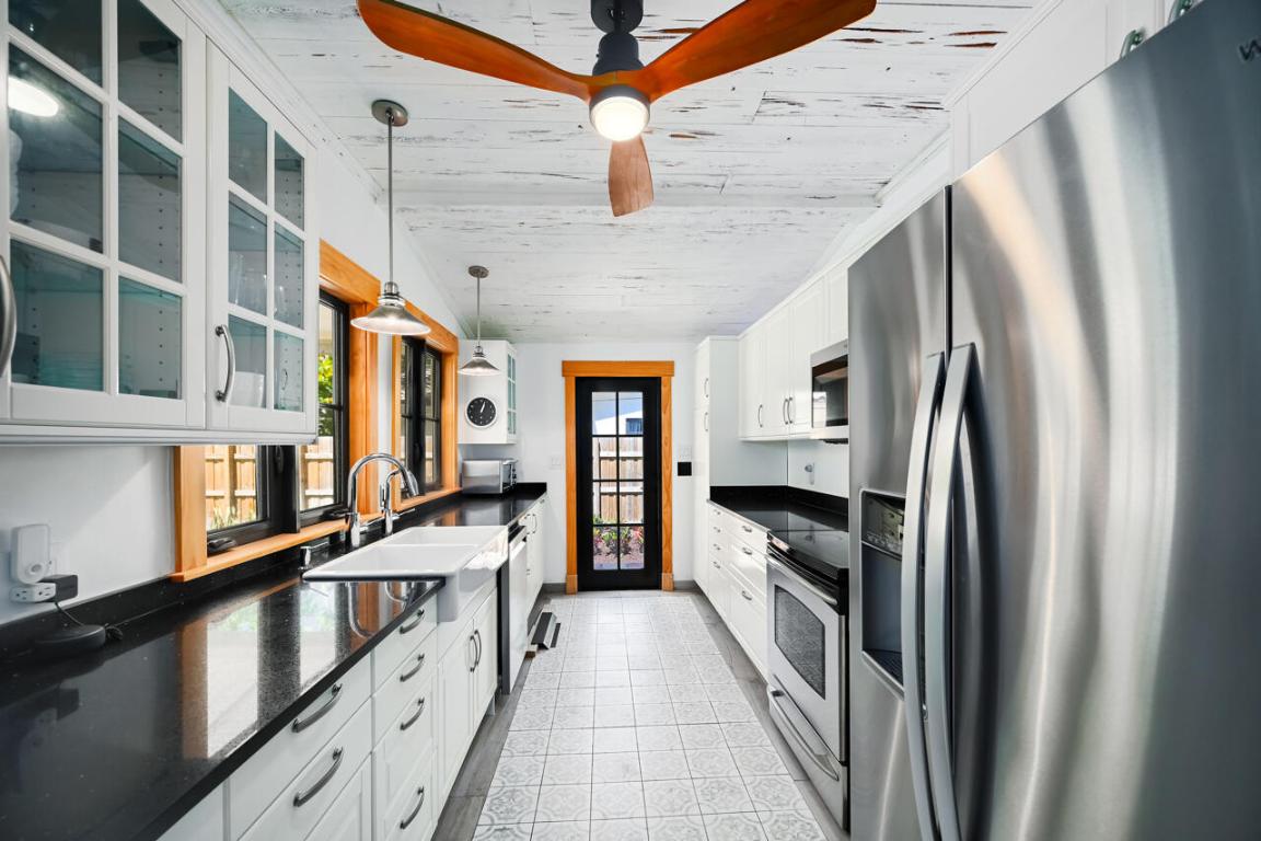 801 Hibiscus, Boca Raton FL 33486