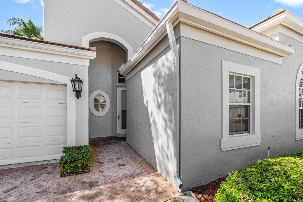 4252 NW 66th, Boca Raton FL 33496