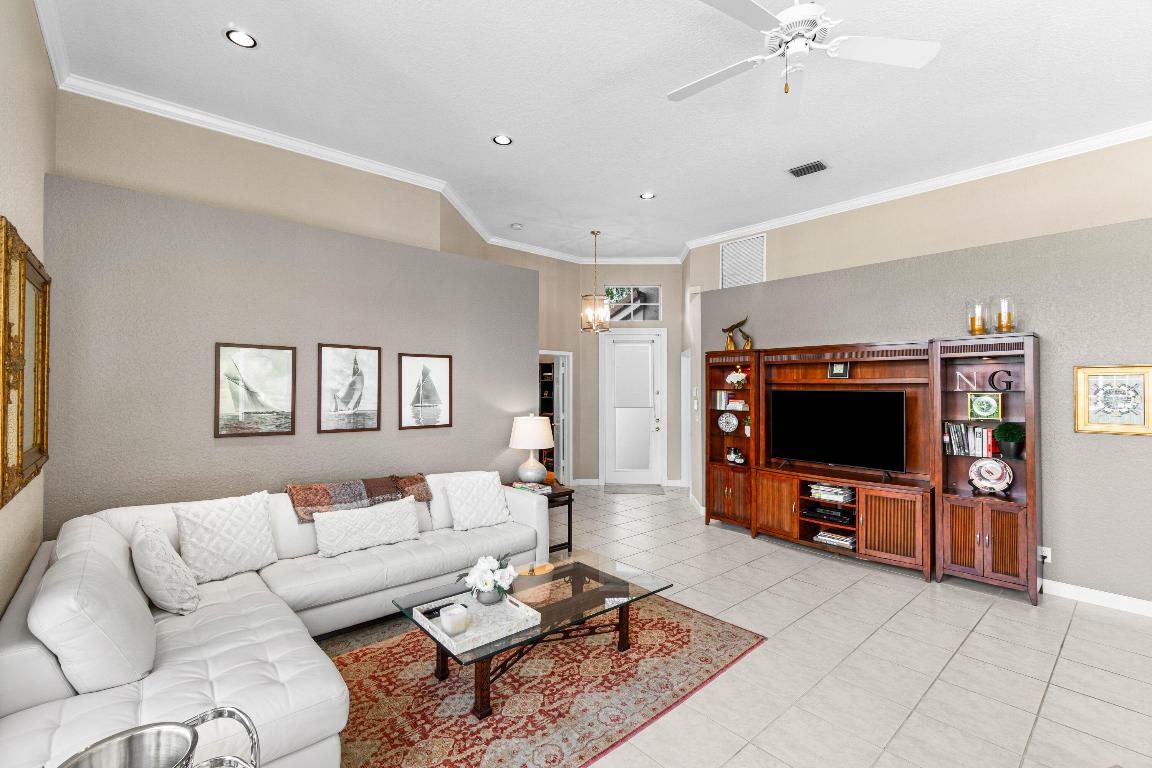 4252 NW 66th, Boca Raton FL 33496