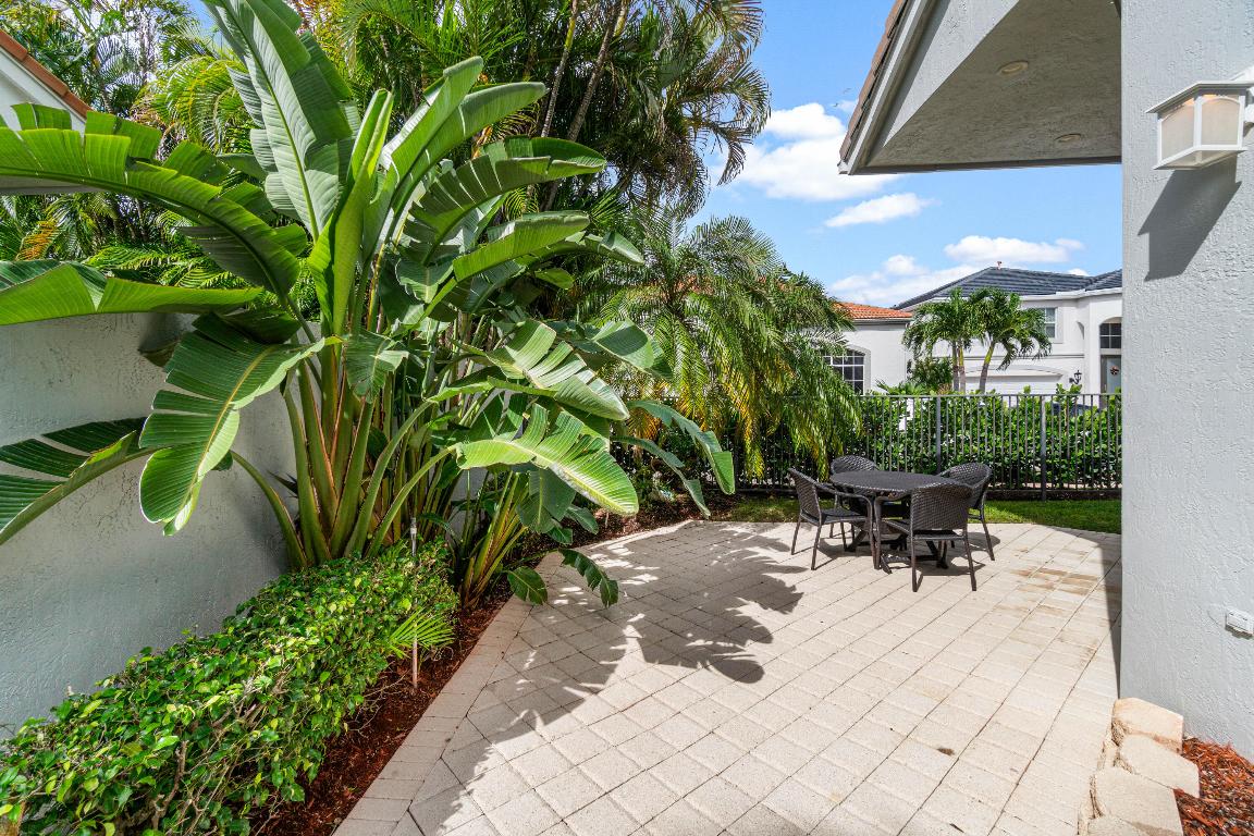 4252 NW 66th, Boca Raton FL 33496