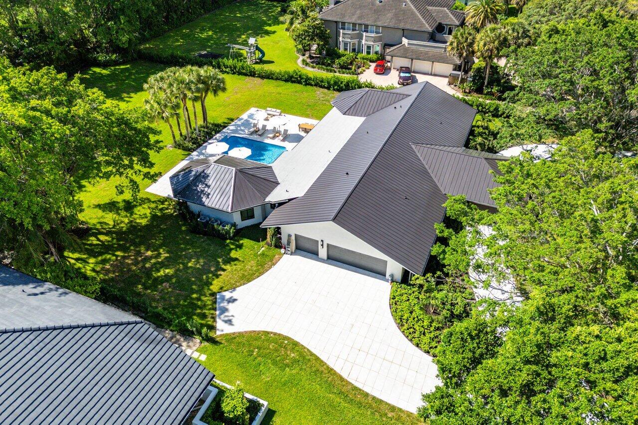 8090 Twin Lake, Boca Raton FL 33496