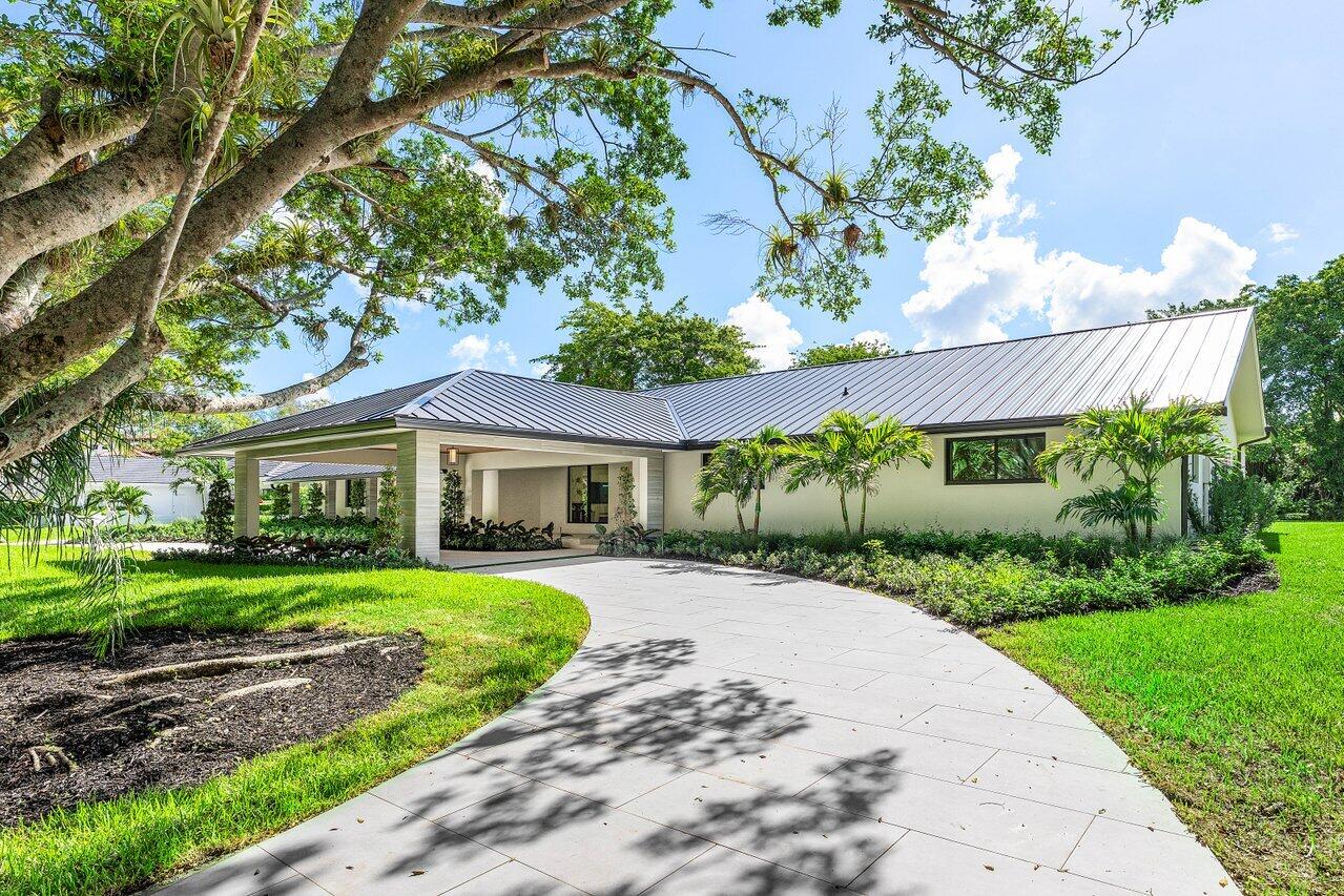 8090 Twin Lake, Boca Raton FL 33496