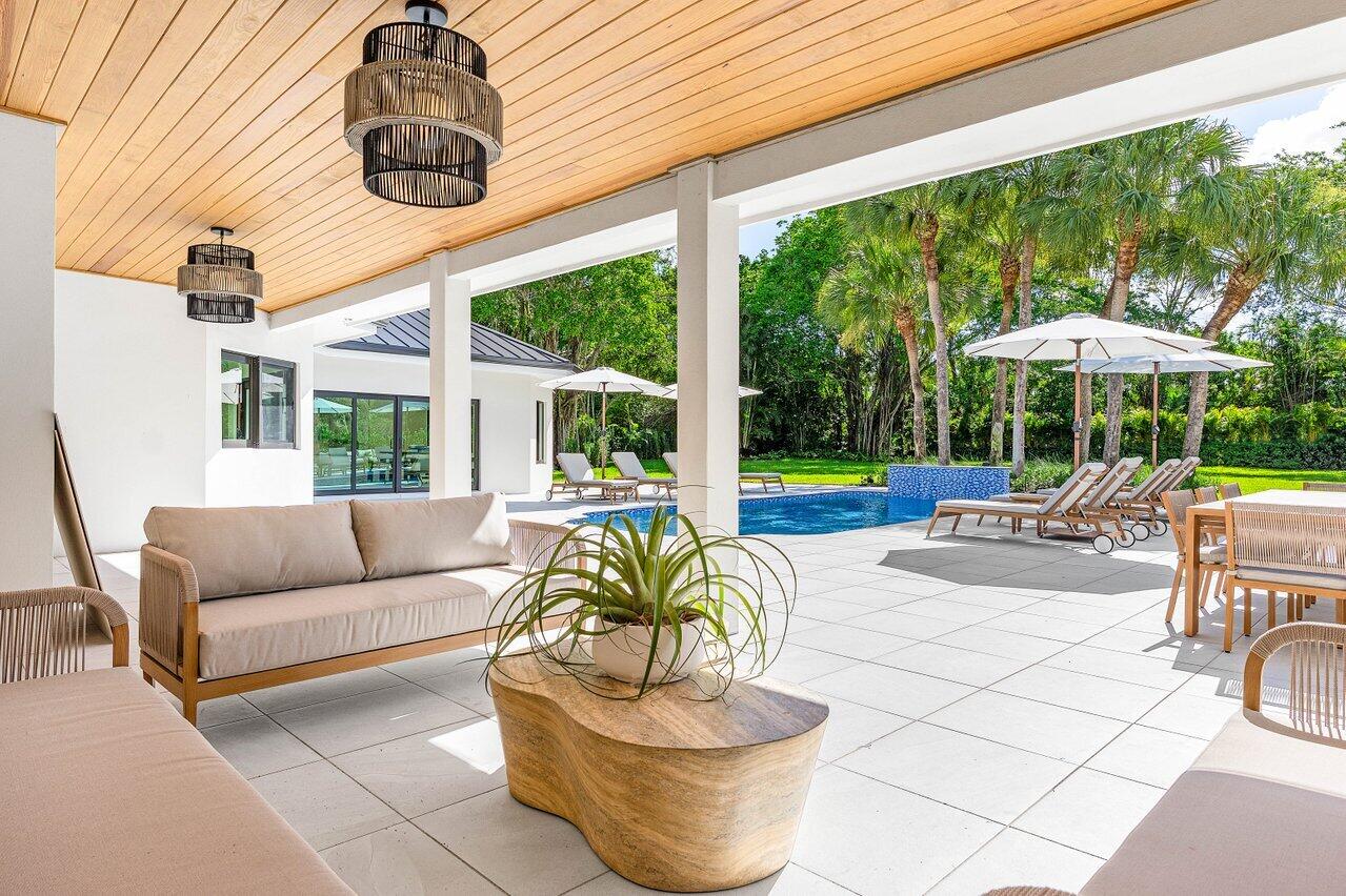 8090 Twin Lake, Boca Raton FL 33496