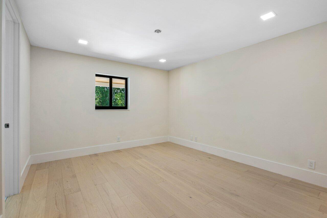 8090 Twin Lake, Boca Raton FL 33496