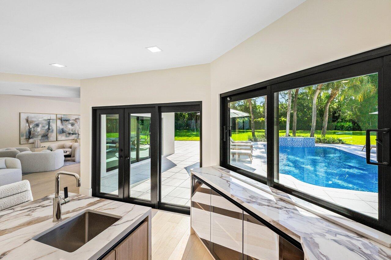 8090 Twin Lake, Boca Raton FL 33496