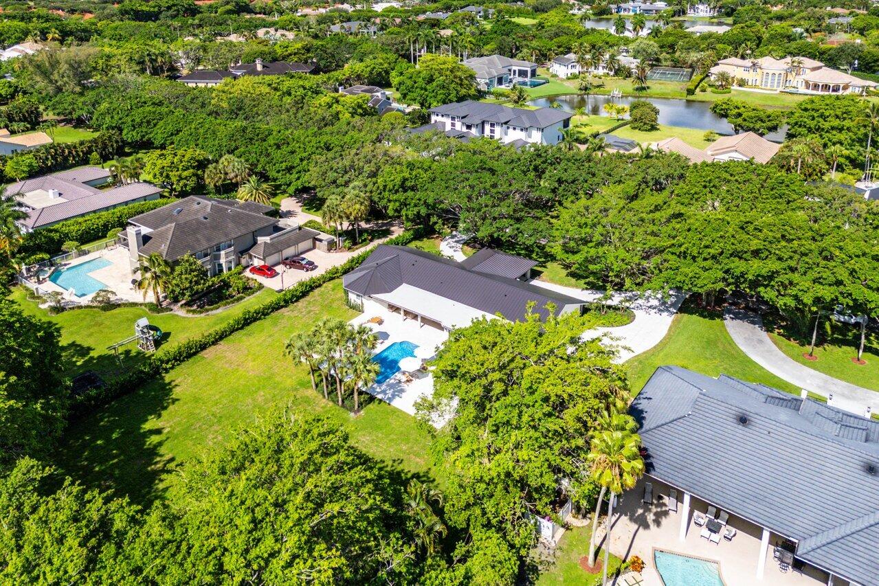 8090 Twin Lake, Boca Raton FL 33496