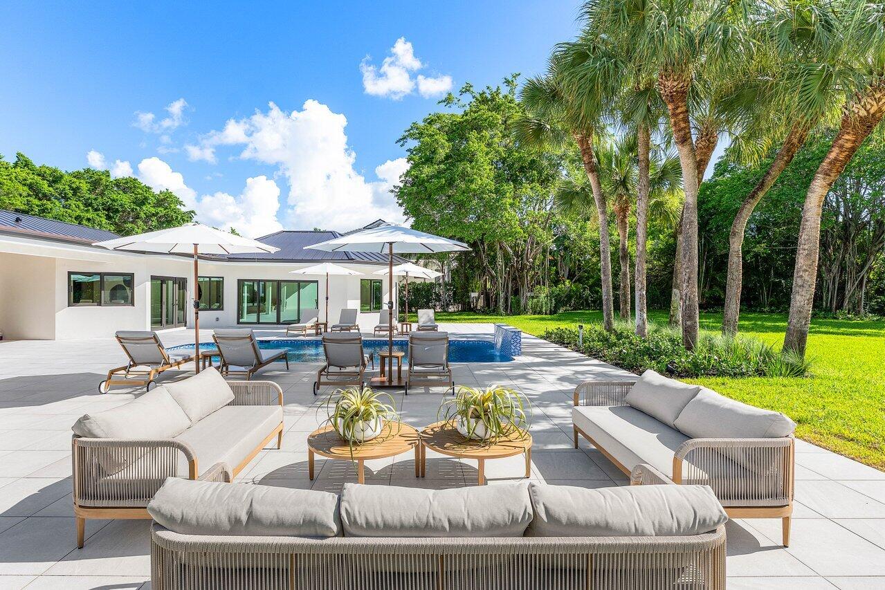 8090 Twin Lake, Boca Raton FL 33496