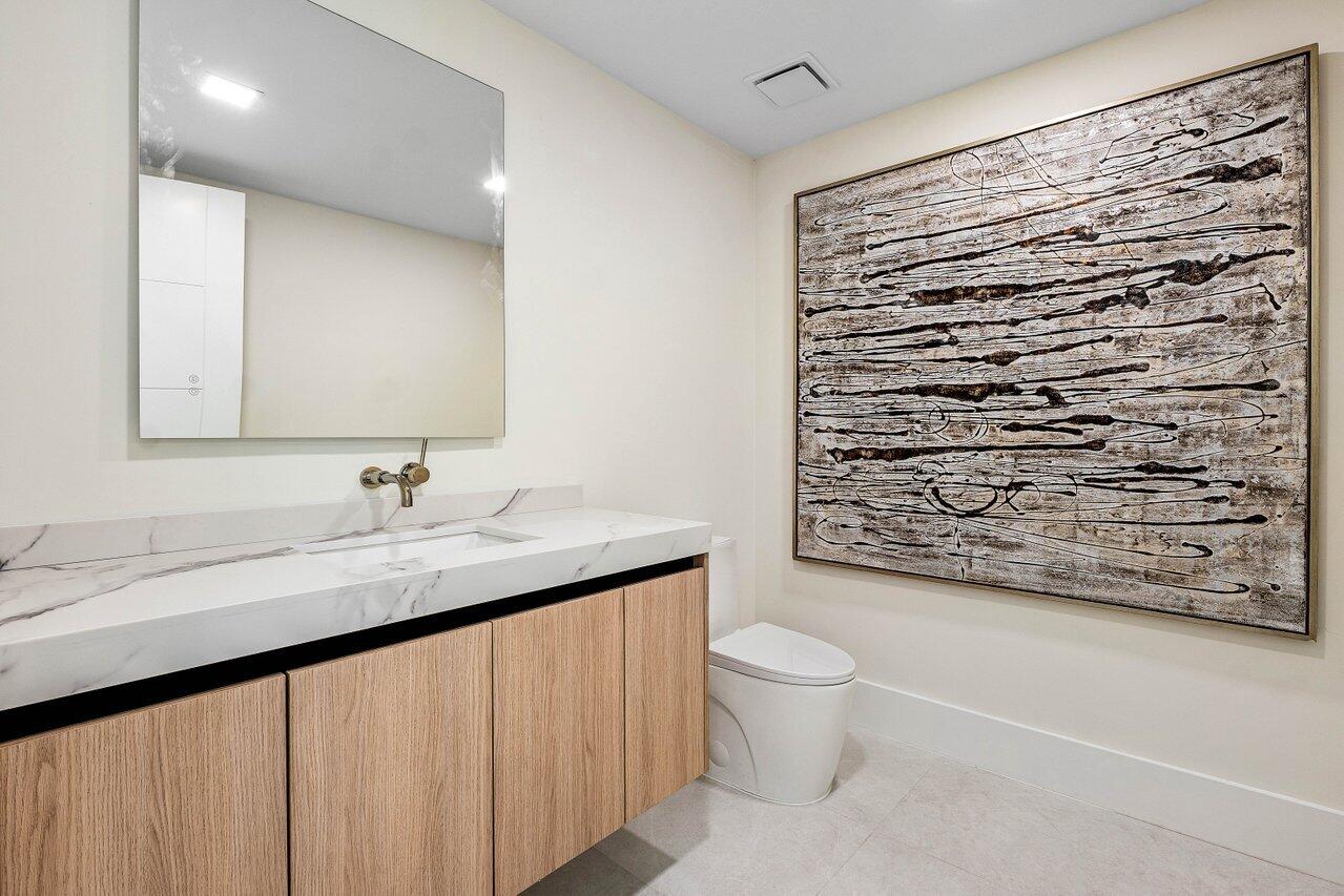 8090 Twin Lake, Boca Raton FL 33496