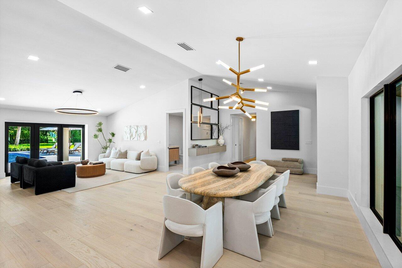 8090 Twin Lake, Boca Raton FL 33496