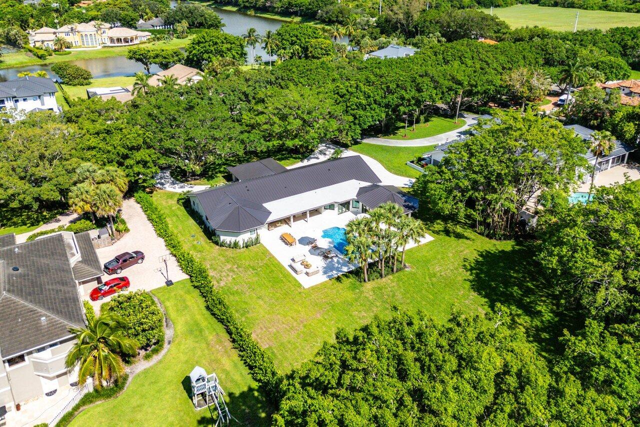 8090 Twin Lake, Boca Raton FL 33496