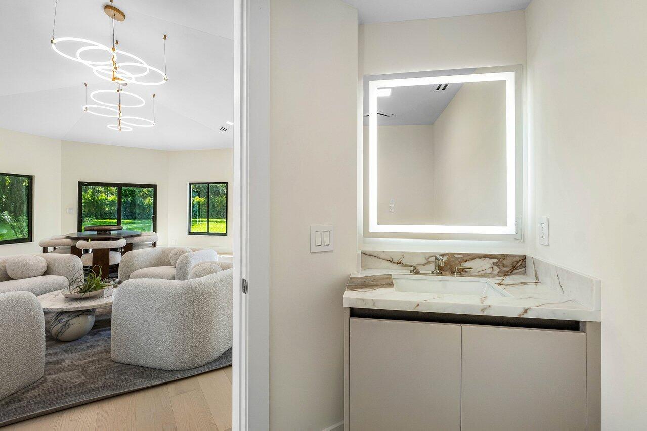 8090 Twin Lake, Boca Raton FL 33496