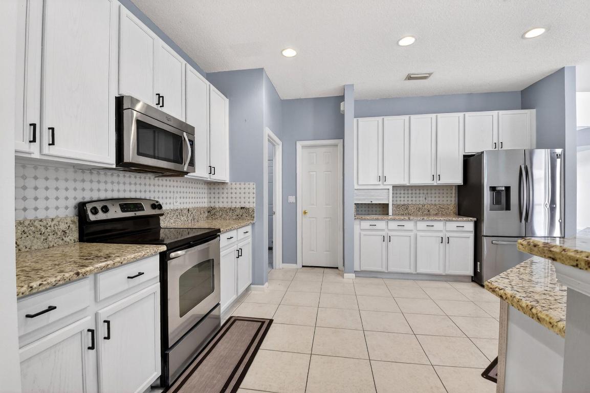 1282 Pebble Ridge, West Palm Beach FL 33411