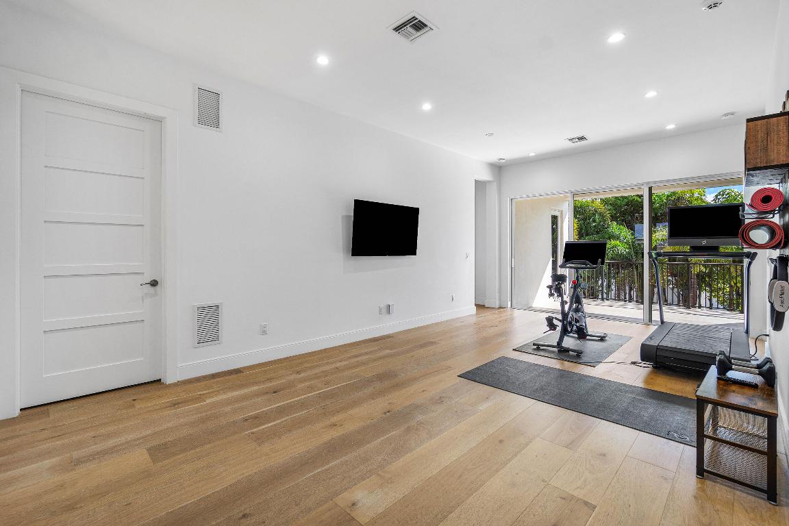 200 NE 6th, Boca Raton FL 33432