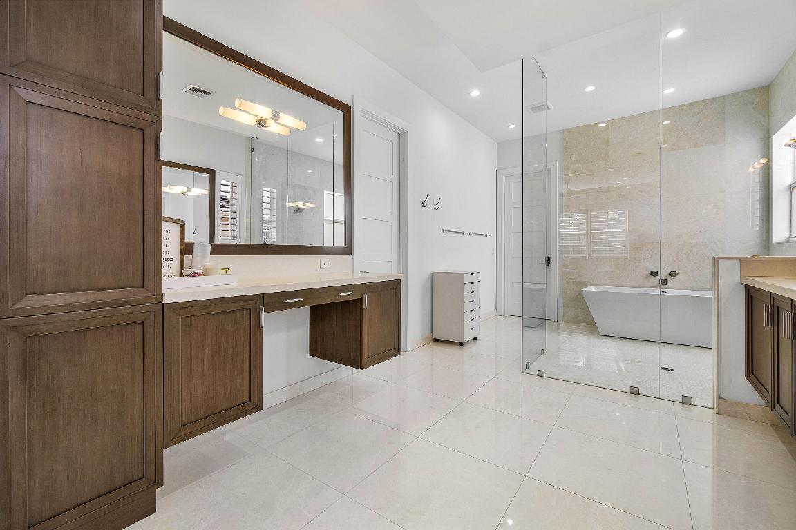 200 NE 6th, Boca Raton FL 33432