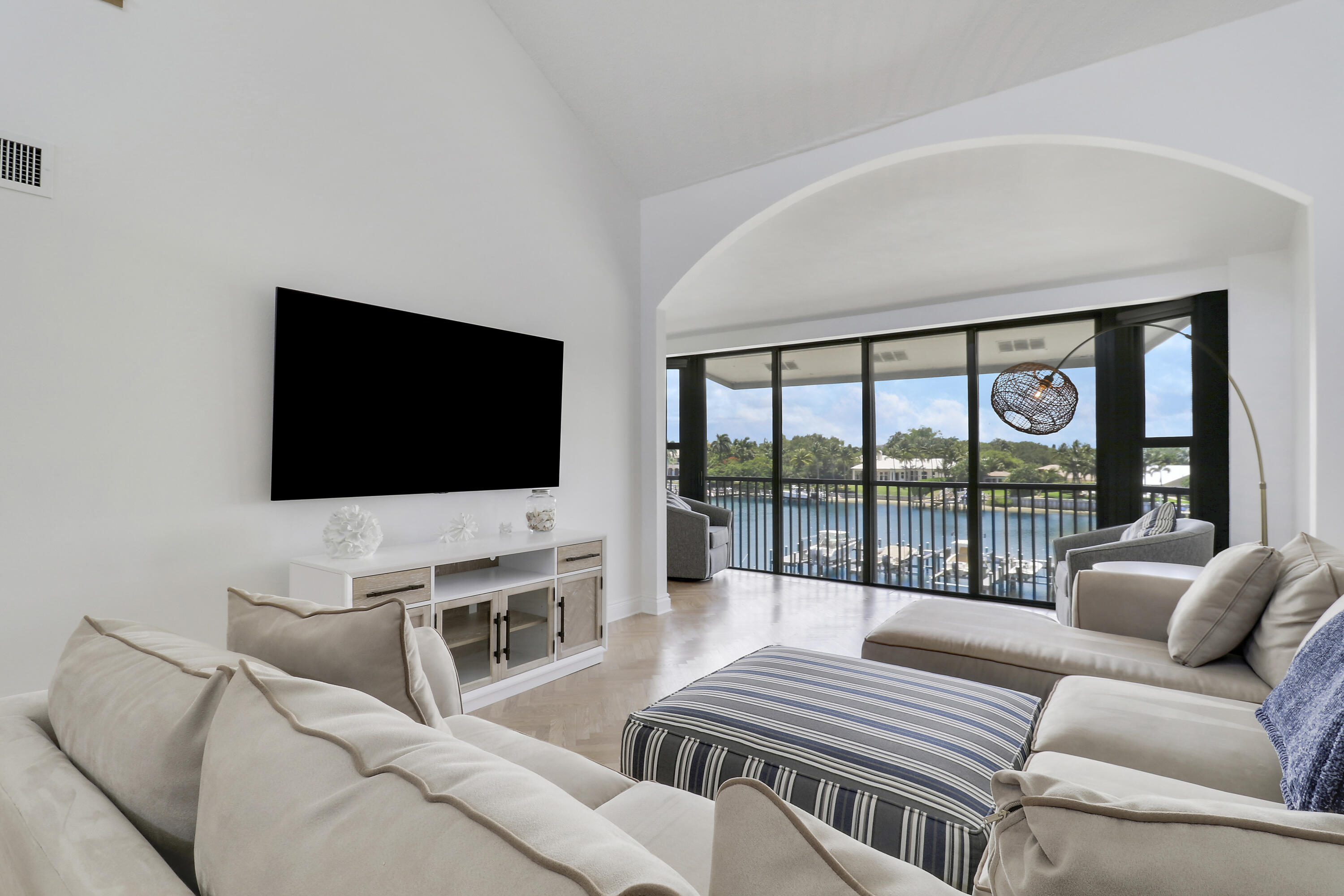 543 Bay Colony #Slip 8, Juno Beach FL 33408