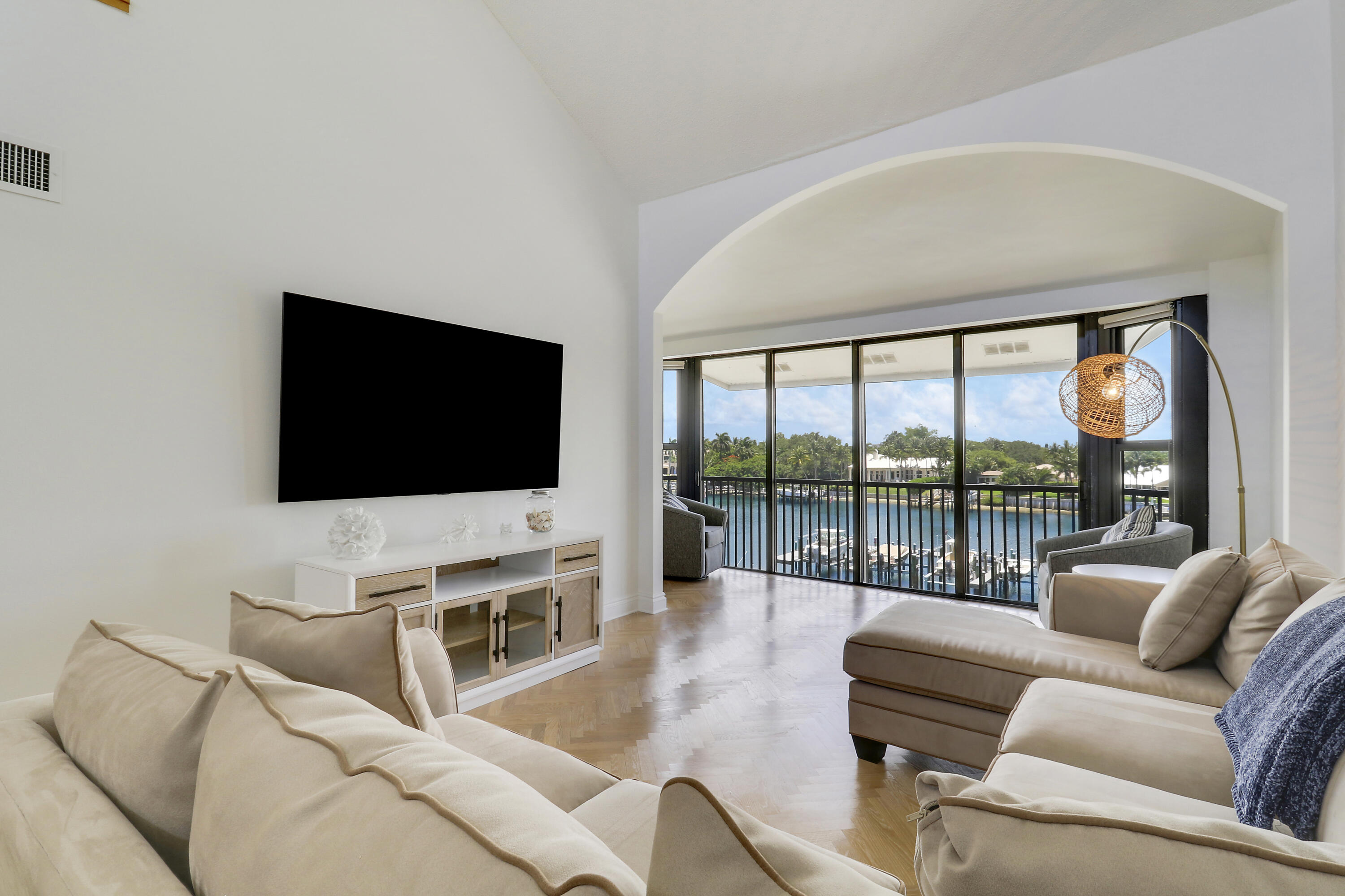 543 Bay Colony #Slip 8, Juno Beach FL 33408