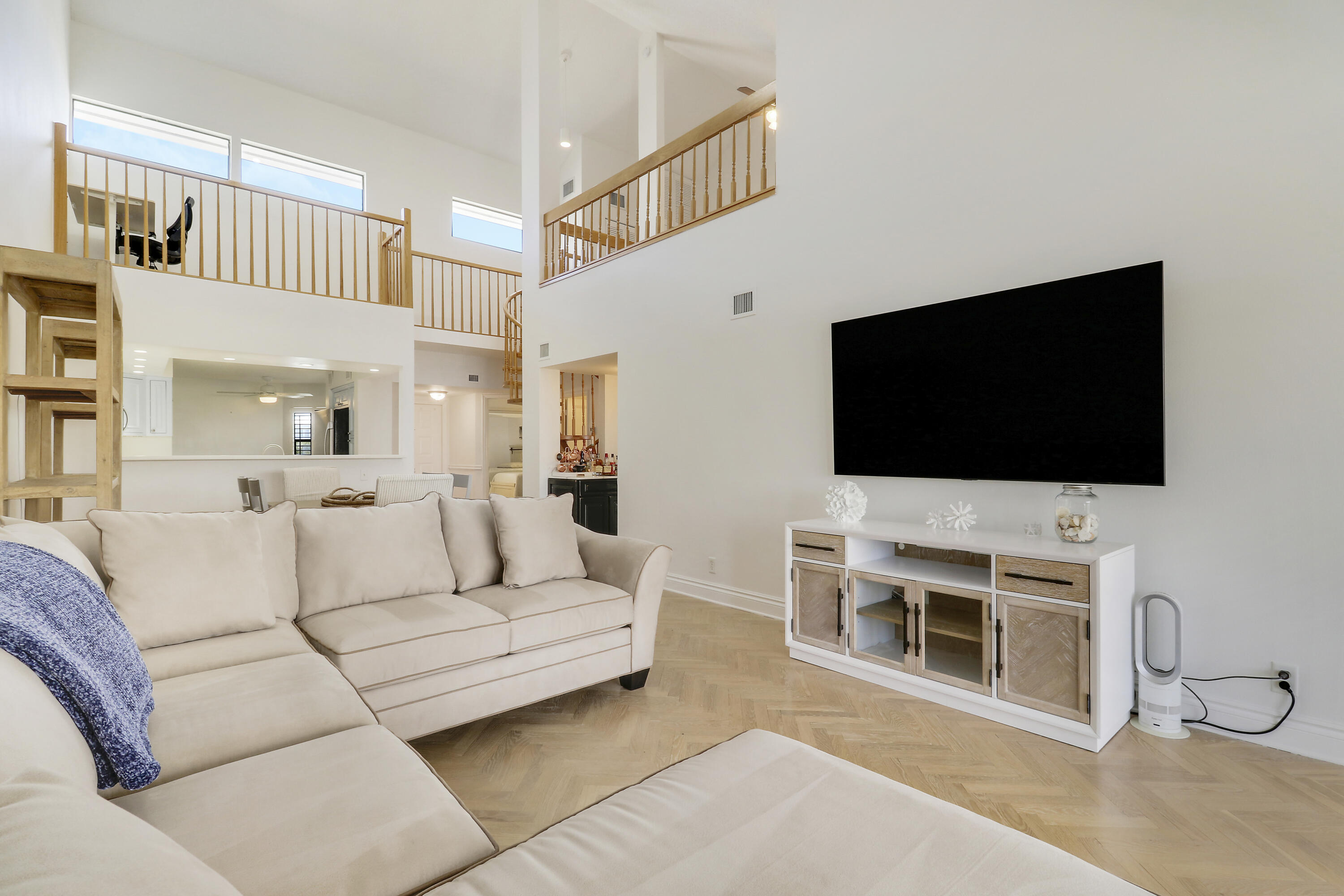 543 Bay Colony #Slip 8, Juno Beach FL 33408