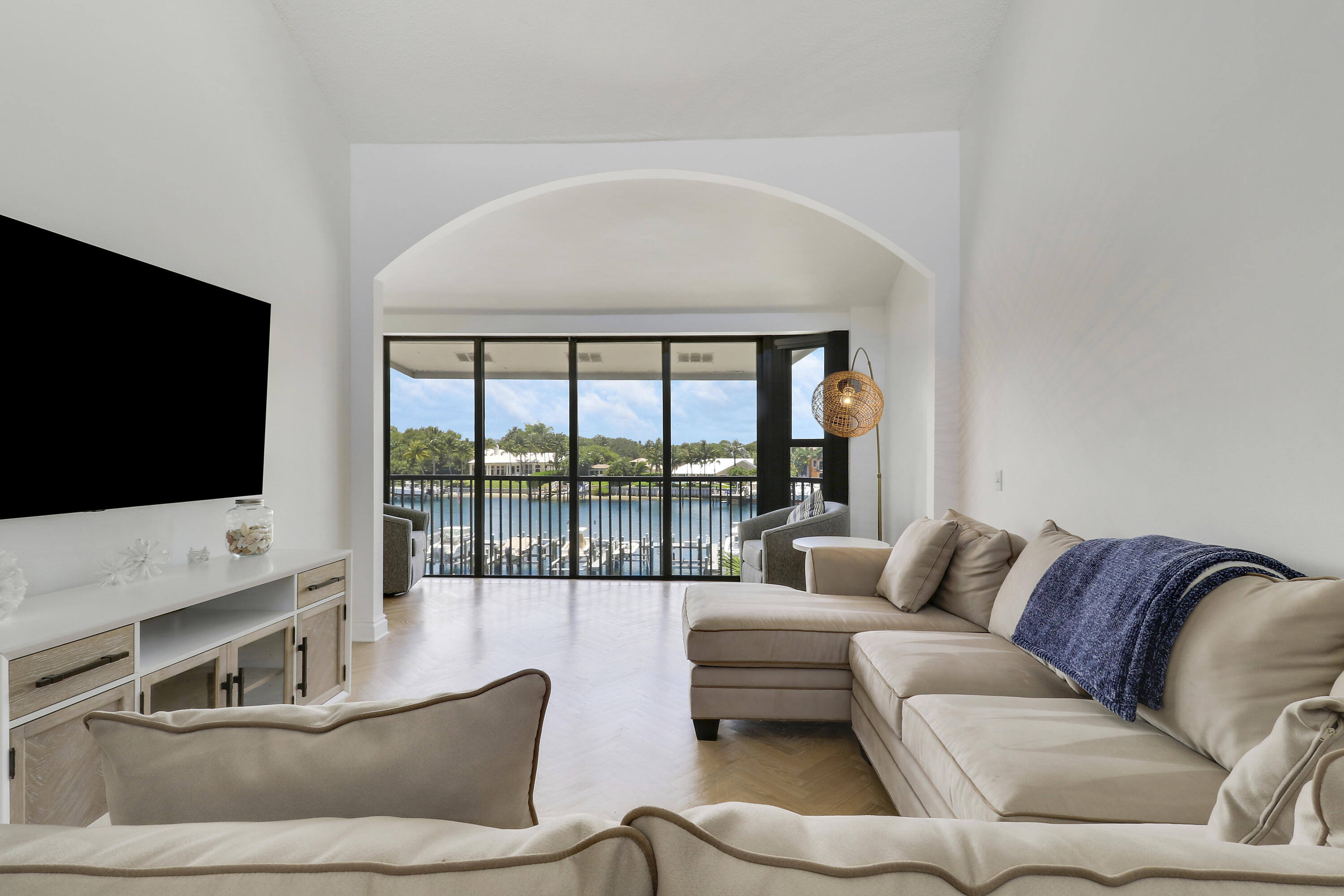 543 Bay Colony #Slip 8, Juno Beach FL 33408