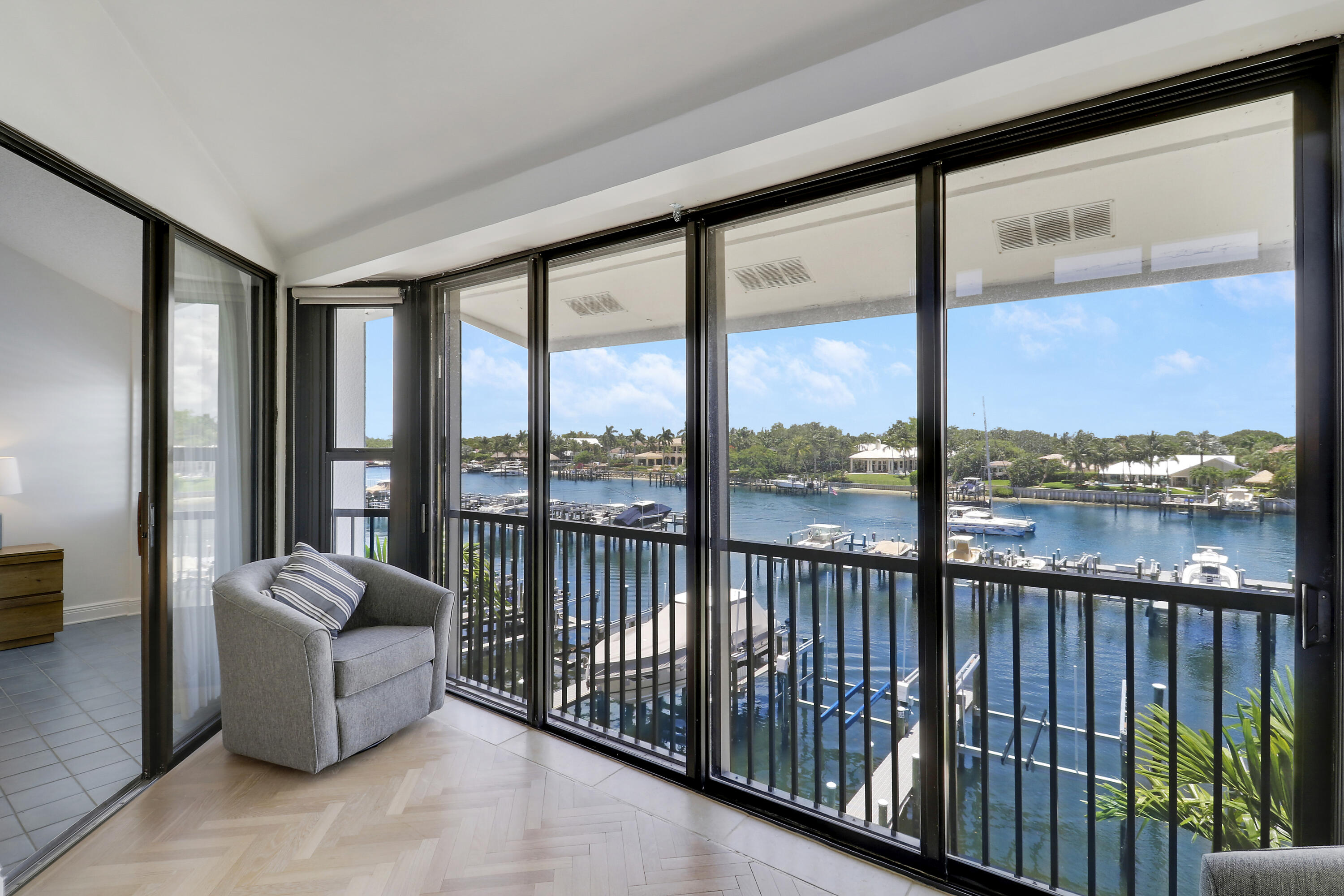 543 Bay Colony #Slip 8, Juno Beach FL 33408