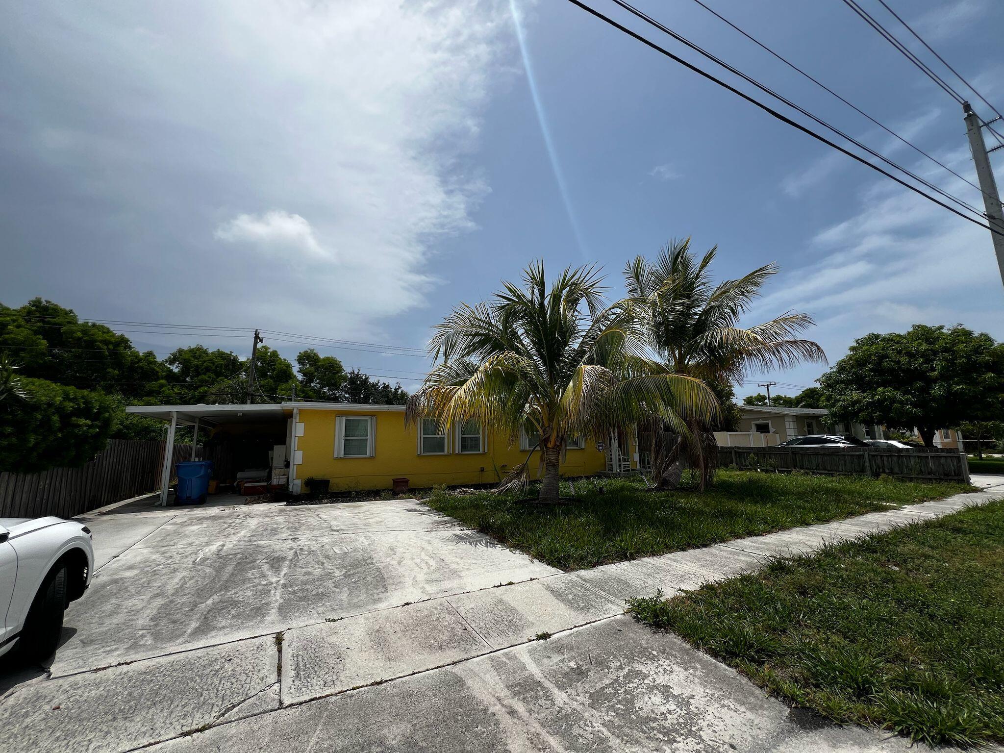 1036 S 14th, Lantana FL 33462