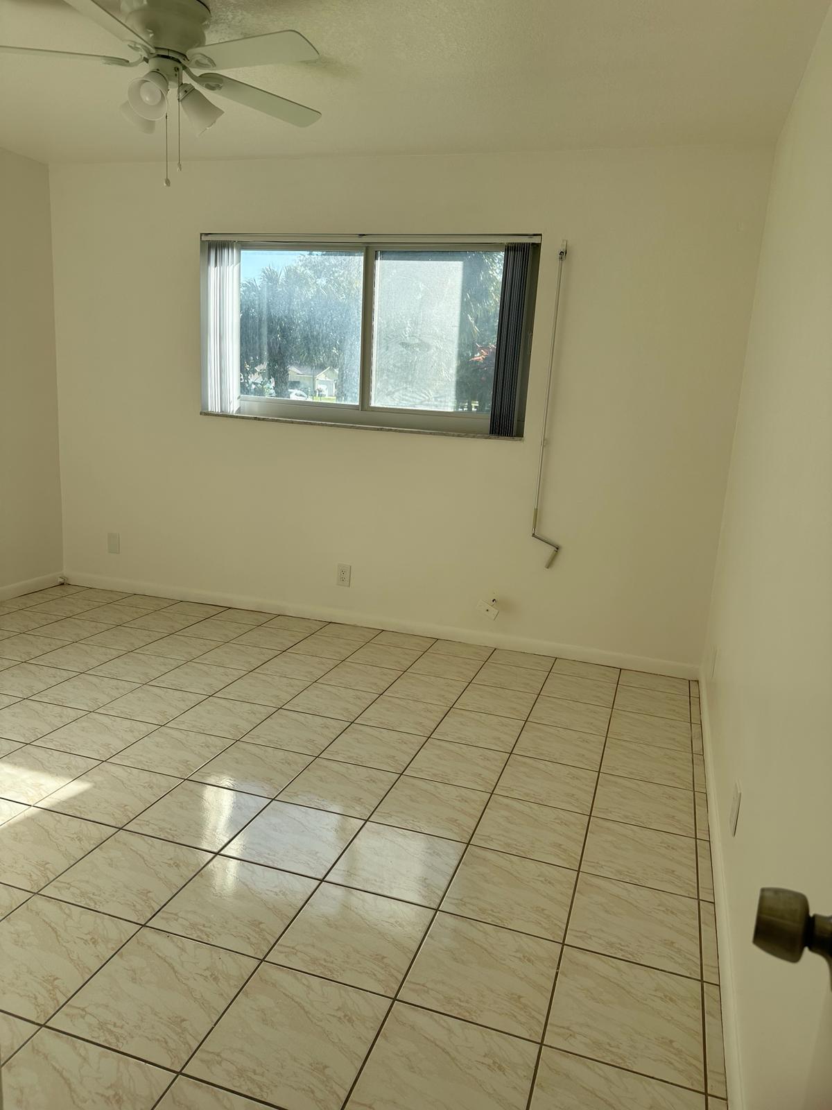 225 Bonnie #116, Palm Springs FL 33461