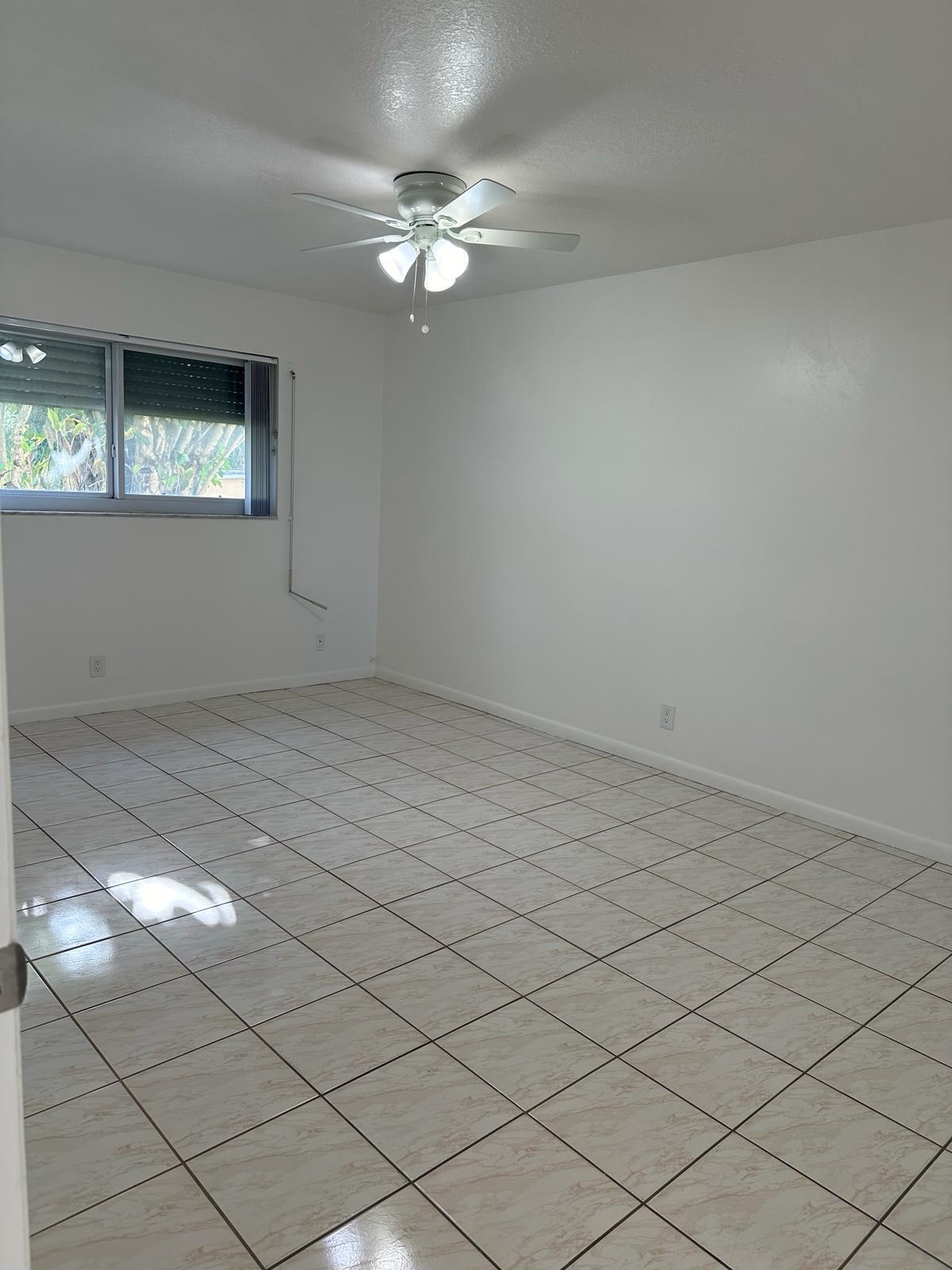 225 Bonnie #116, Palm Springs FL 33461