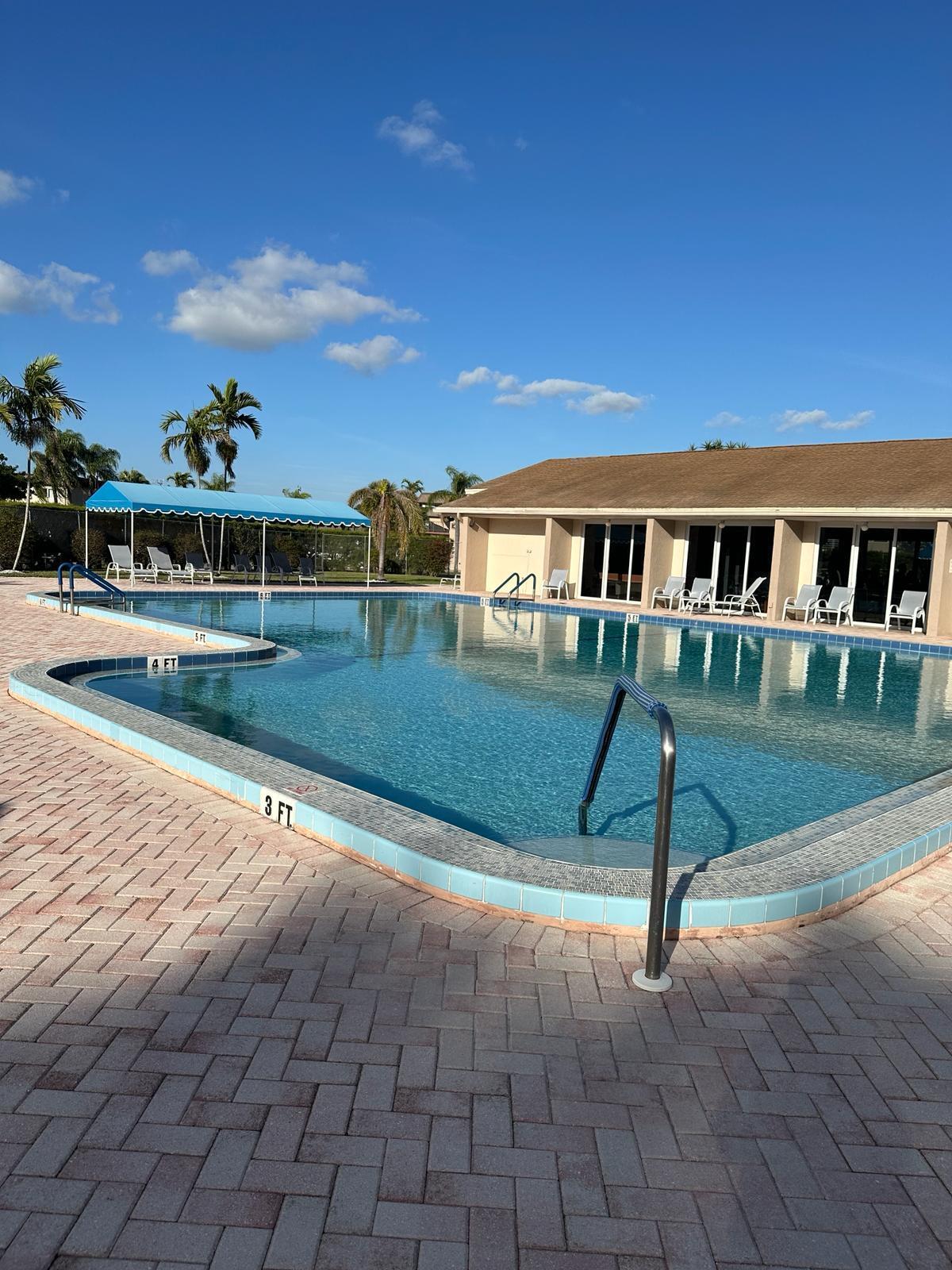 225 Bonnie #116, Palm Springs FL 33461