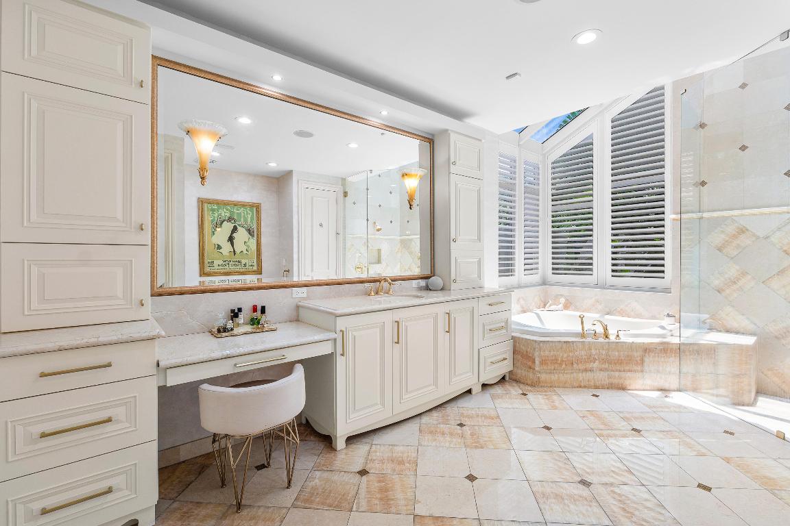 17582 Bocaire, Boca Raton FL 33487