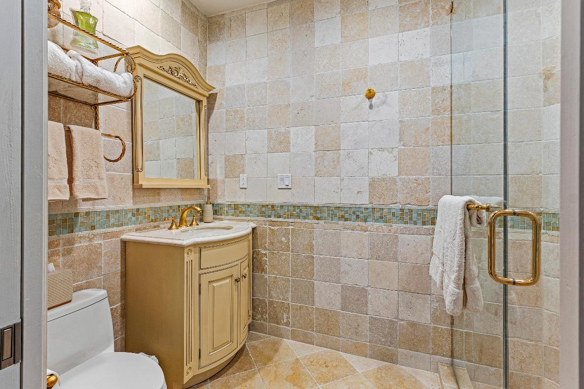 17582 Bocaire, Boca Raton FL 33487