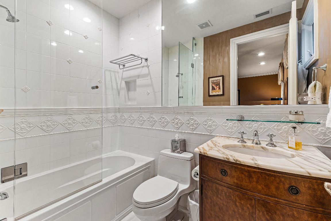 17582 Bocaire, Boca Raton FL 33487