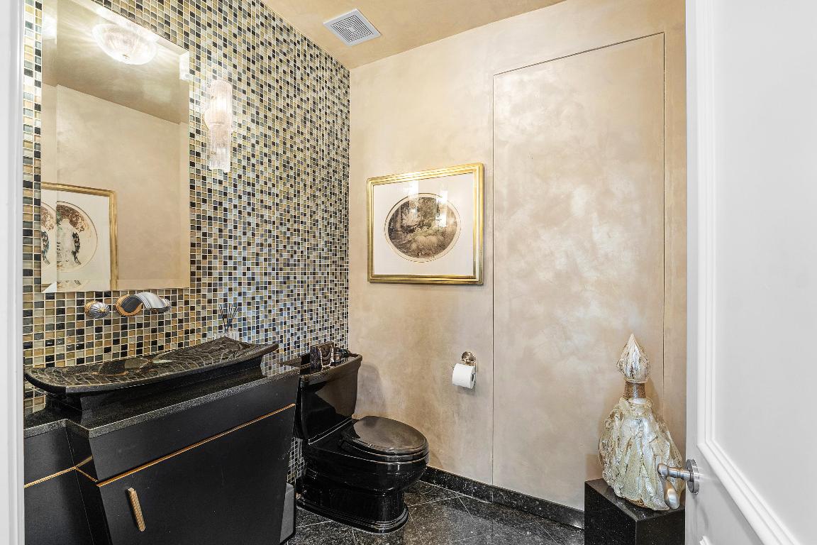 17582 Bocaire, Boca Raton FL 33487