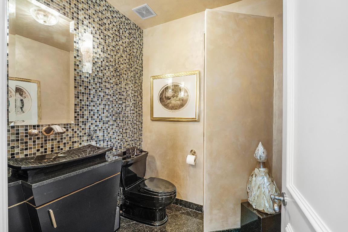 17582 Bocaire, Boca Raton FL 33487