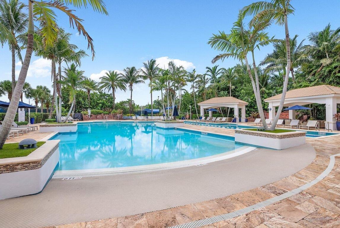 17582 Bocaire, Boca Raton FL 33487